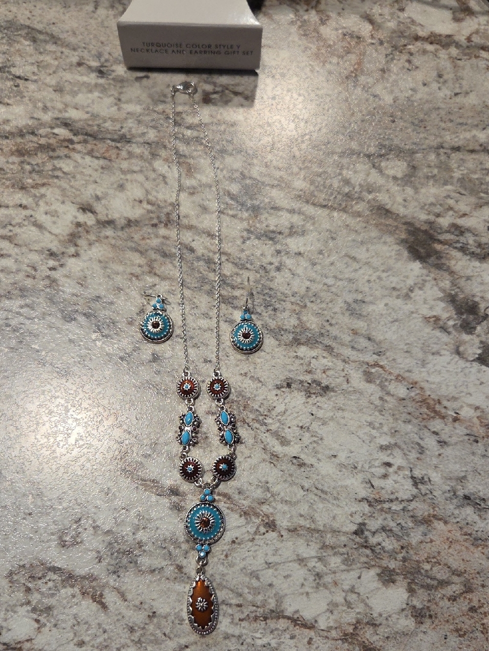 Avon Turquoise and Brown Southwestern Necklace & Earrings Set